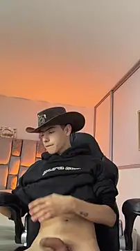 Snapshot of Sebastian_Reed chatting on 02-20-26, 06:26 Sebastian Reed online show from 02-20-26, 06:26