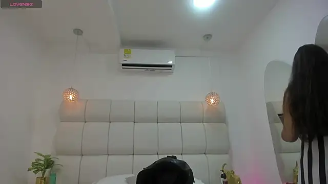 Videl Star online show from 12-18-25, 07:07