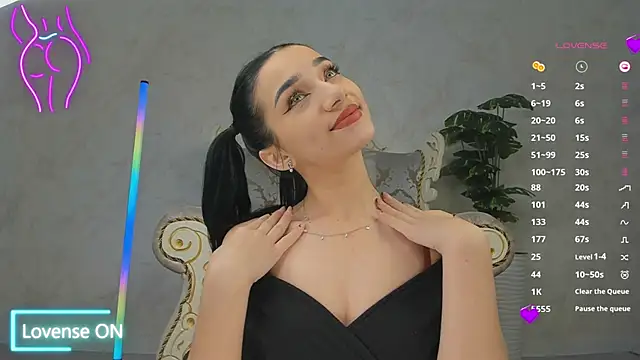 Snapshot of Danikalee chatting on 12-01-25, 02:40 Danikalee online show from 12-01-25, 02:40