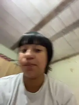 misschloe  online show from 10-31-25, 03:08