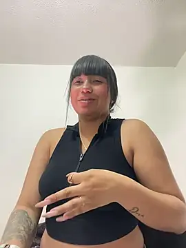 misschloe  online show from 11-01-25, 05:40