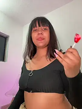 misschloe  online show from 11-19-25, 04:18