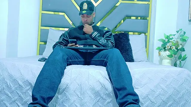 Neytanmalcon online show from 11-23-25, 11:42