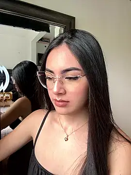 IslaCole online show from 01-07-26, 07:19