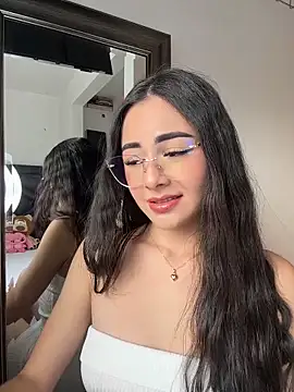 IslaCole online show from 02-16-26, 09:24