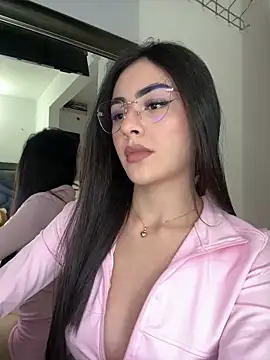 IslaCole online show from 02-04-26, 11:11