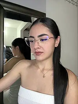 IslaCole online show from 02-07-26, 11:24