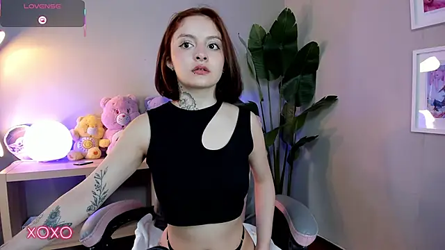 lexirouge   online show from 11-08-25, 12:31