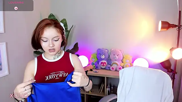 lexirouge   online show from 11-20-25, 12:39