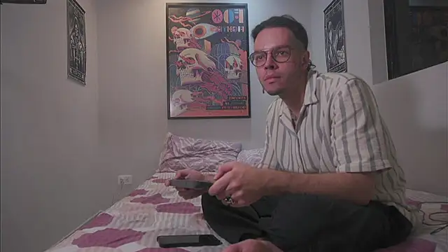 dan and daya online show from 10-29-25, 01:37