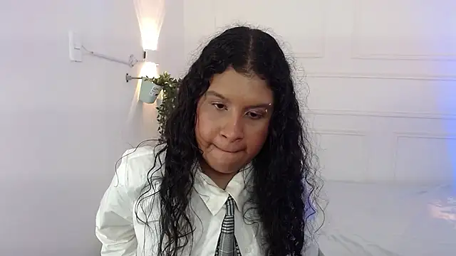 Snapshot of NannaRouse chatting on 10-24-25, 08:52 NannaRouse online show from 10-24-25, 08:52