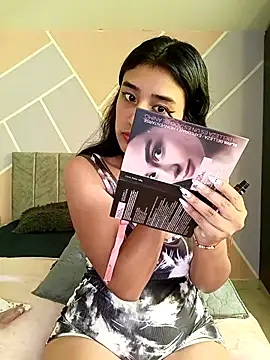 Nahomievans233 online show from 11-08-25, 12:52