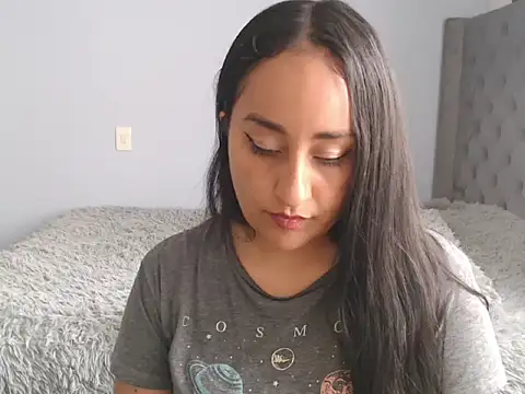 cute8smile online show from 11-05-25, 05:27