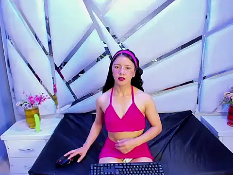 JulietaDiamond online show from 11-12-25, 07:18