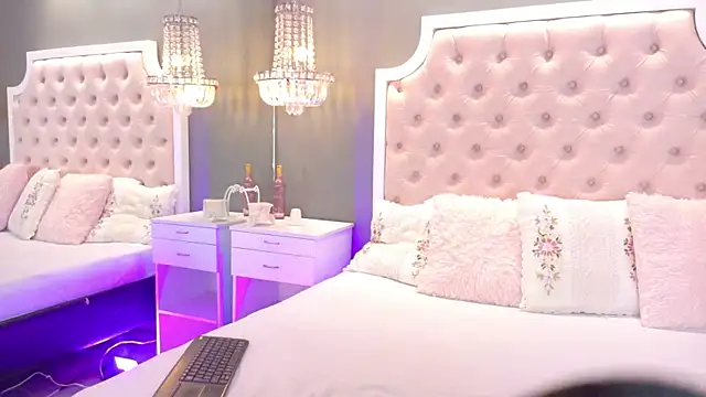 LaurenBecker  online show from 02-27-26, 11:59