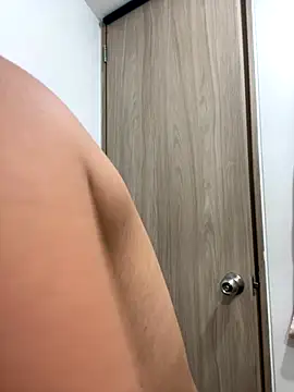 AbbyHank2 online show from 11-27-25, 04:18