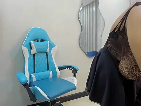 agata18  online show from 11-26-25, 12:27