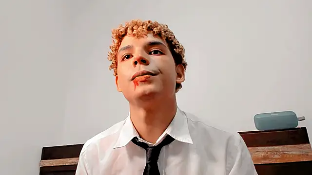 Snapshot of Daark_Eros chatting on 10-27-25, 11:05 Daark Eros online show from 10-27-25, 11:05