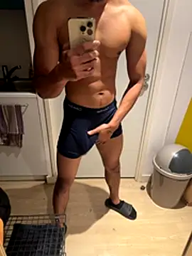 bigDickParis92 online show from 11-02-25, 09:31