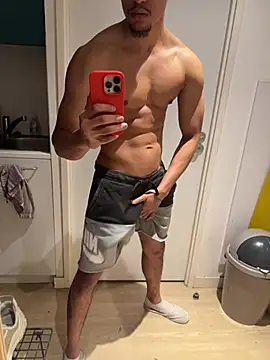 bigDickParis92 online show from 04-04-26, 03:35