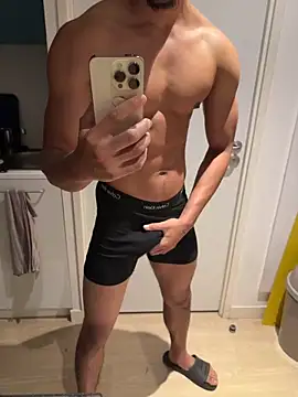 bigDickParis92 online show from 10-25-25, 05:46