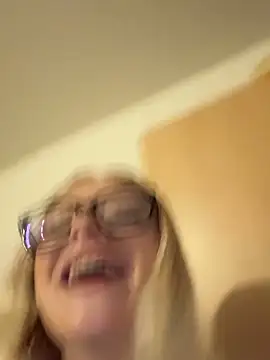 Lilbratofficial online show from 11-08-25, 07:39