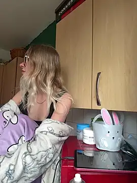 Lilbratofficial online show from 04-16-26, 10:38