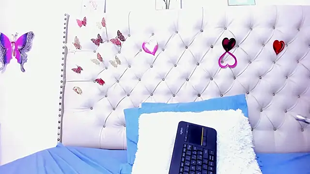 celena wonder online show from 02-28-26, 07:46