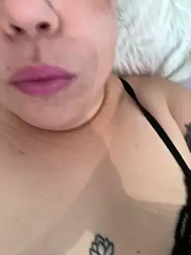 Rheetnena1 online show from 03-21-26, 02:43