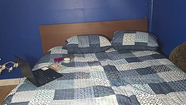 TsZoey13 online show from 12-04-25, 04:22