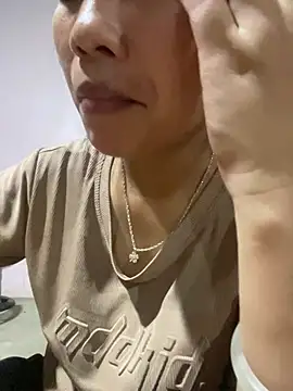 Minaeruei online show from 08-08-26, 01:40