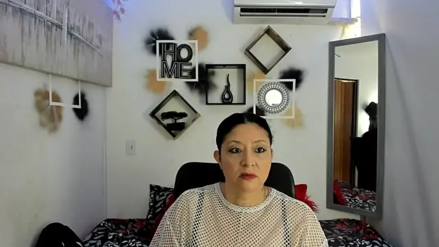 tatis sofia online show from 11-20-25, 01:01