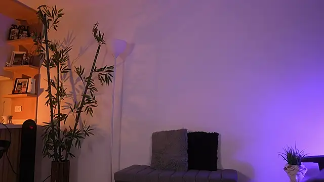 JessicaPratt online show from 03-31-26, 02:19