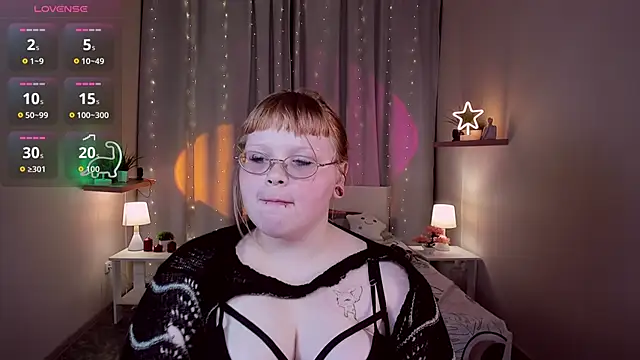 LottieReed online show from 11-13-25, 03:49