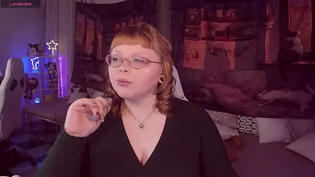 LottieReed online show from 01-10-26, 03:51