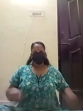 tamilammu1431 online show from 10-28-25, 01:39