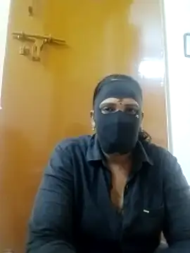 tamilammu1431 online show from 12-20-25, 04:32