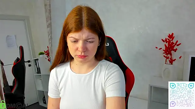 Nika Jonson online show from 12-14-25, 01:12