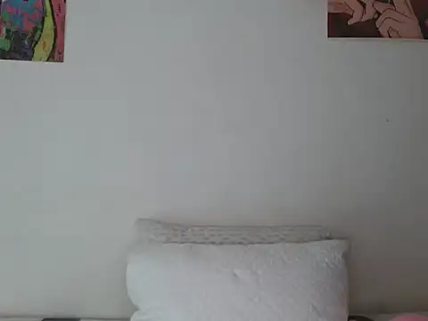 Snapshot of princess_ofyourdreams chatting on 02-14-26, 05:40 princess ofyourdreams online show from 02-14-26, 05:40