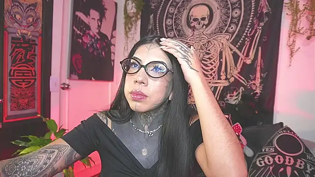 Snapshot of Dalia_Vorhees chatting on 06-02-26, 01:49 Dalia Vorhees online show from 06-02-26, 01:49