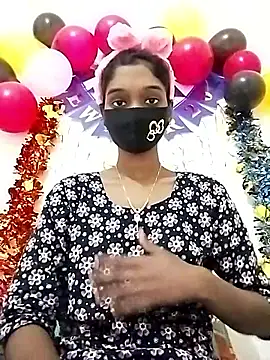 Snapshot of Tushi-10 chatting on 01-06-26, 03:21 Tushi-10 online show from 01-06-26, 03:21