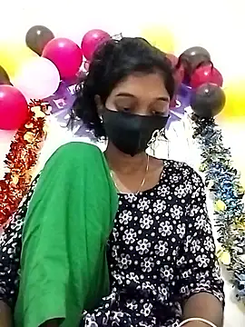 Snapshot of Tushi-10 chatting on 01-06-26, 11:09 Tushi-10 online show from 01-06-26, 11:09