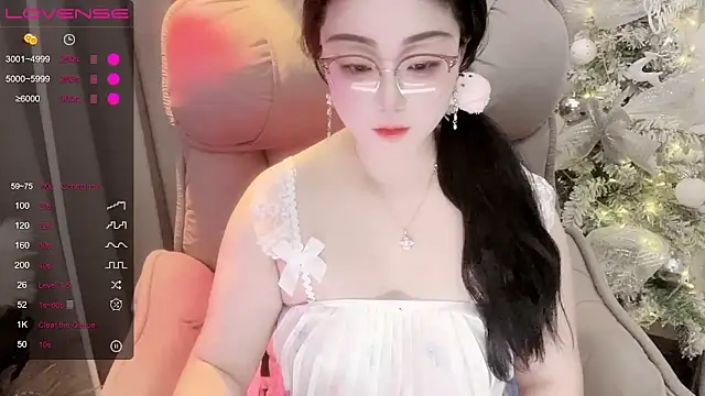 Snapshot of Monica-666888- chatting on 05-24-26, 02:50 Monica-666888- online show from 05-24-26, 02:50