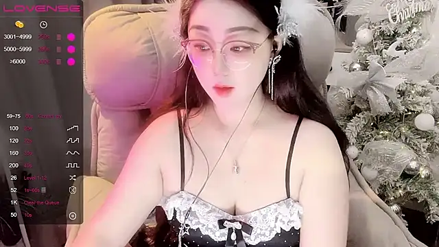 Snapshot of Monica-666888- chatting on 04-22-26, 04:14 Monica-666888- online show from 04-22-26, 04:14