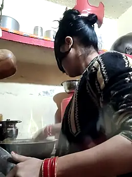 Pyaar Ki Pooja online show from 11-28-25, 04:34