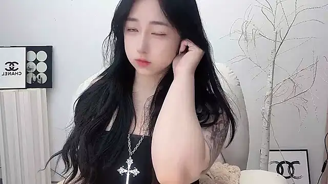 Snapshot of Love-hanzaizai718 chatting on 11-17-25, 05:39 Love-hanzaizai718 online show from 11-17-25, 05:39