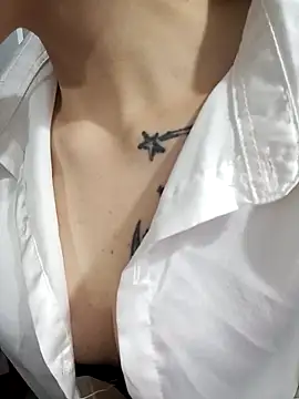 Cherry Le02 online show from 04-18-26, 02:19