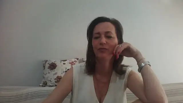 Snapshot of ArianaStarr chatting on 05-11-26, 06:48 ArianaStarr online show from 05-11-26, 06:48