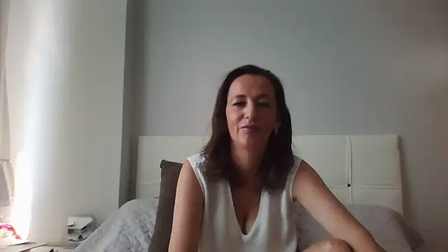 Snapshot of ArianaStarr chatting on 07-18-26, 07:17 ArianaStarr online show from 07-18-26, 07:17