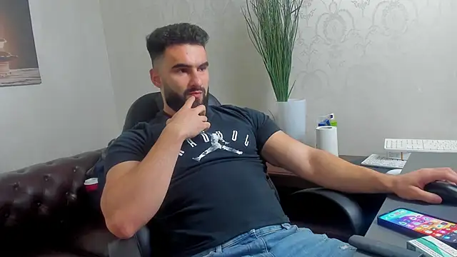 MicahLane online show from 10-25-25, 04:33